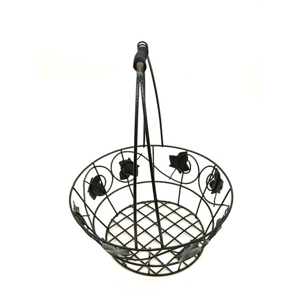 Vintage Green Metal Wire Ivy Leaf Pattern Basket - Picture 2 of 8